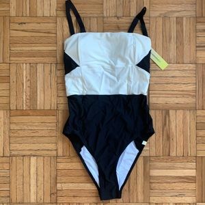 NWT Summersalt swim suit